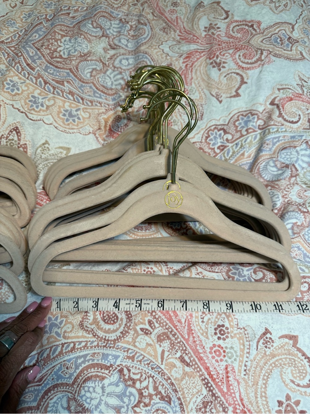 JOY Velvet Slim Non-Slip Hangers - Blush (Set of 50) - youth 12” hangers. - Picture 3 of 3